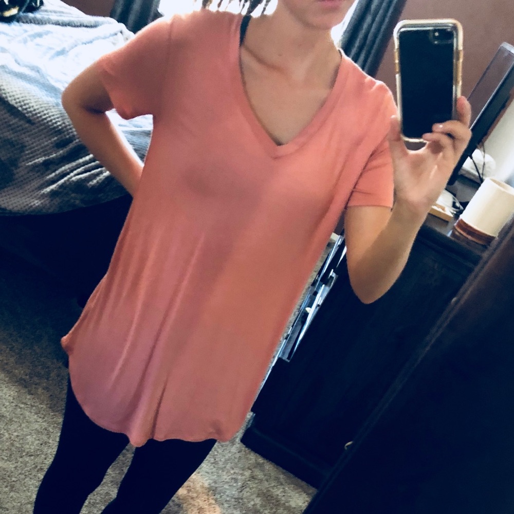 Relaxed V neck
